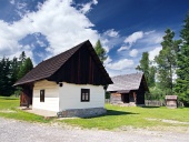 Seltene hölzerne folk Häuser in Pribylina