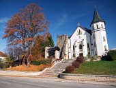 Gotische Kirche in der Mosovce, Slowakei