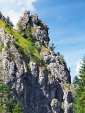 Rocas únicas en Vratna Valley, Eslovaquia