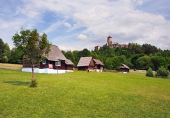 Skansen en het kasteel in Stara Lubovna, Slowakije