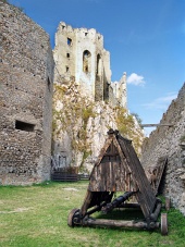 Murbräcka i slottet Beckov