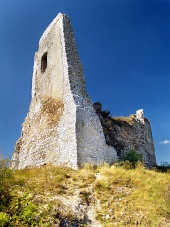 Čachtický grad - ruševine Stolp zanka
