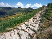 Tourist path on Chleb peak