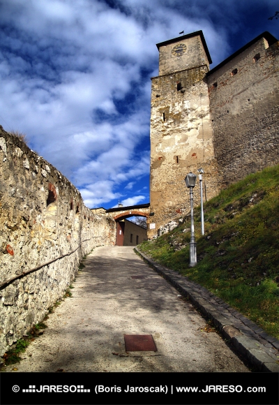 Η είσοδος στο κάστρο Trencin, Σλοβακία
