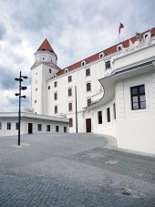Patio principal del Castillo de Bratislava, Eslovaquia