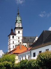 Église Sainte-Catherine et château de Kremnica