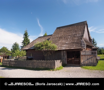 Pribylina में ऐतिहासिक लकड़ी के घर