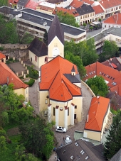 Trencin, स्लोवाकिया में रोमन कैथोलिक चर्च