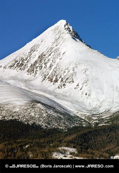 Piek van de Krivan-berg in de winter