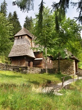 Zeldzame houten kerk in Zuberec, Slowakije