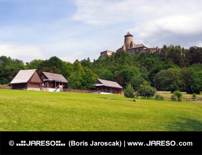 Case populare și castel în Stara Lubovna