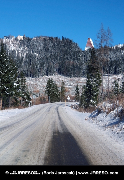 Зимняя дорога в Высокие Татры из Штрбы