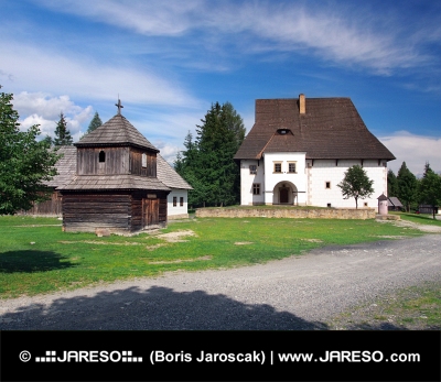 Trätorn och herrgård i Pribylina, Slovakien