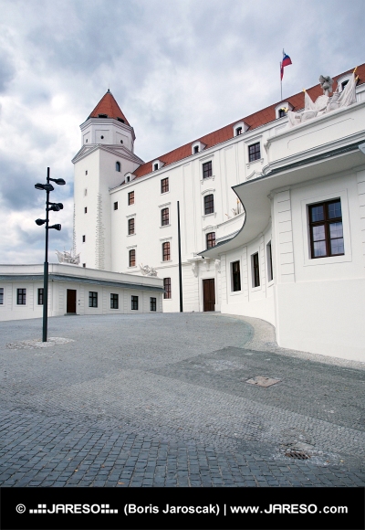 Huvudsakliga gård Bratislava slott, Slovakien